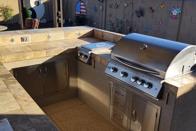 Outdoor kitchen countertop